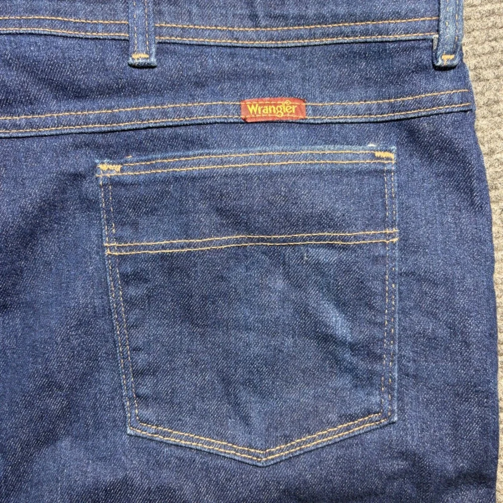 Vintage Wrangler USA Mens 48x30 Dark Wash Straight Leg Denim Jeans 85498PS